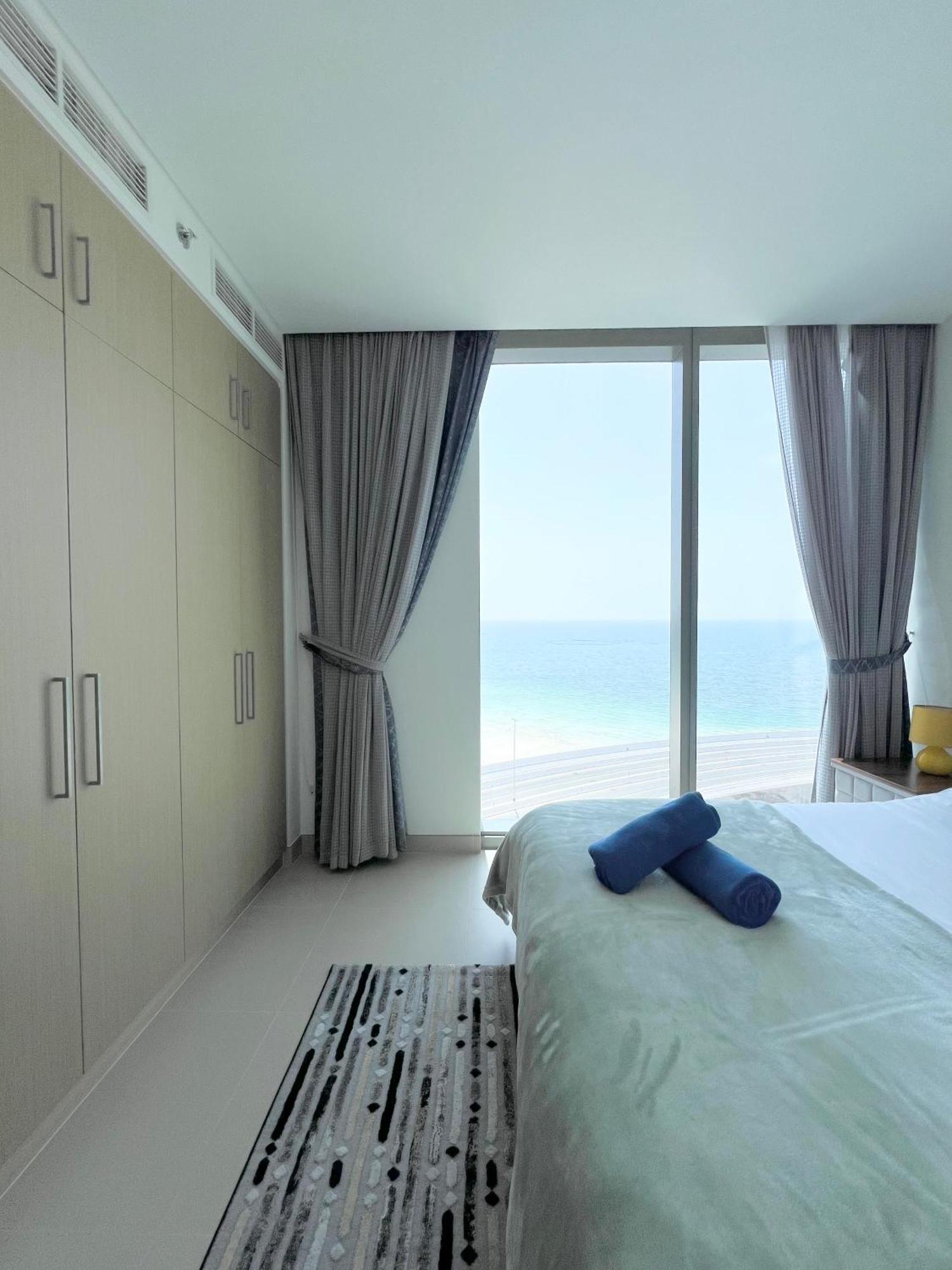 Farwell & Gervase - 2br With Exclusive Sea & Marina Views In 5242 Marina Apartment