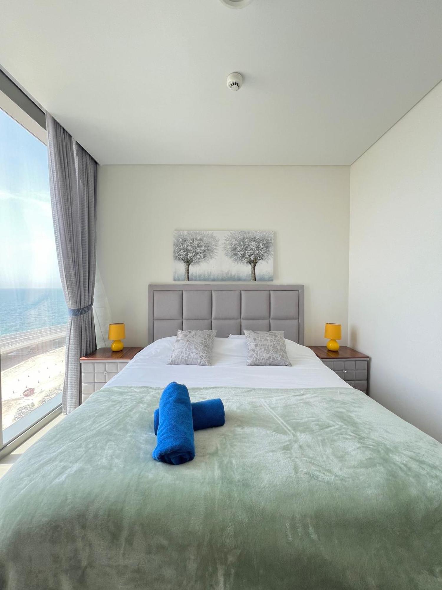 Farwell & Gervase - 2br With Exclusive Sea & Marina Views In 5242 Marina Apartment *