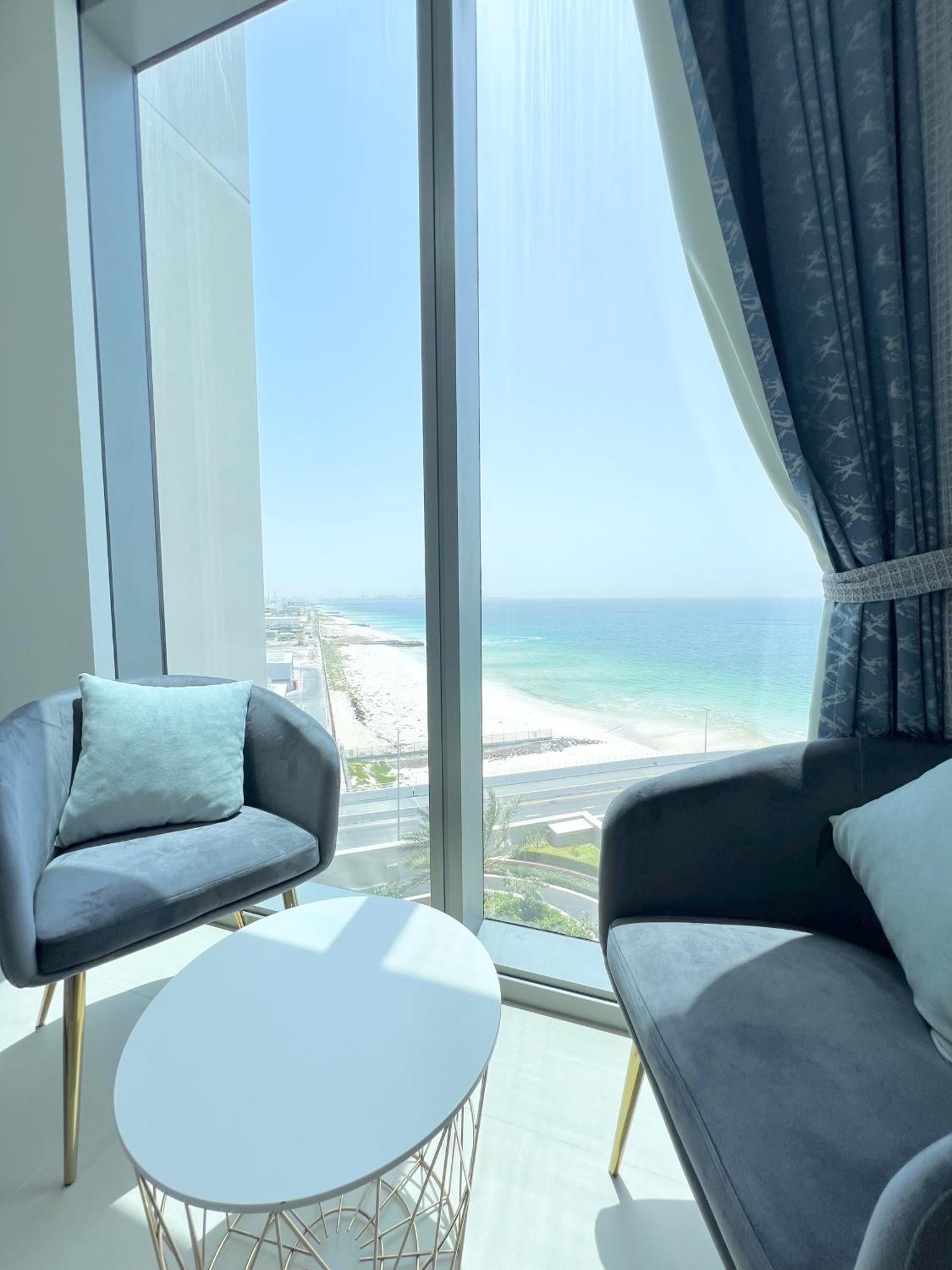 Farwell & Gervase - 2br With Exclusive Sea & Marina Views In 5242 Marina Apartment Dubai